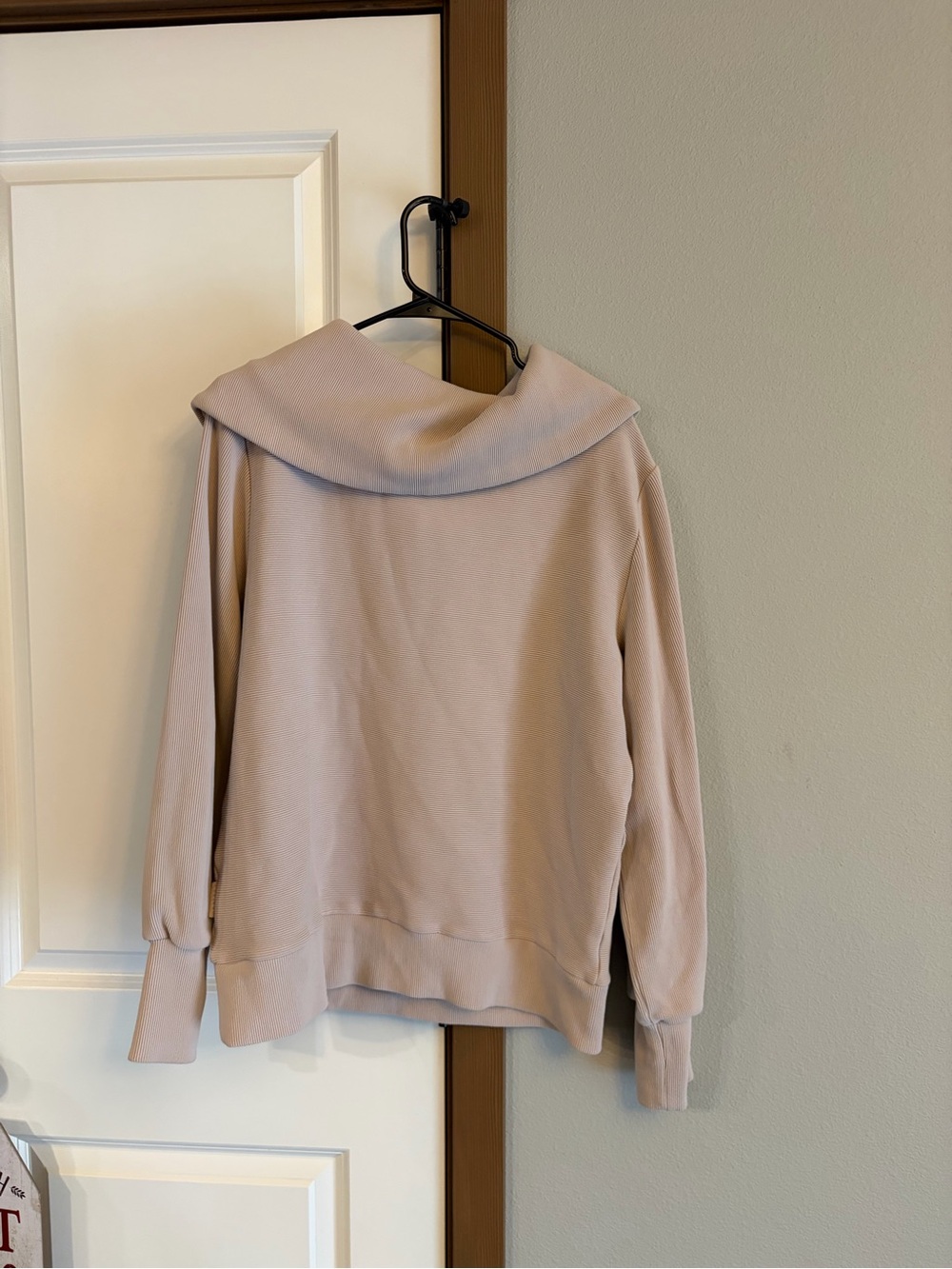 NWOT Varley Women’s Vine Half-Zip Oversized Beige Sweatshirt Size Medium - Picture 6 of 8